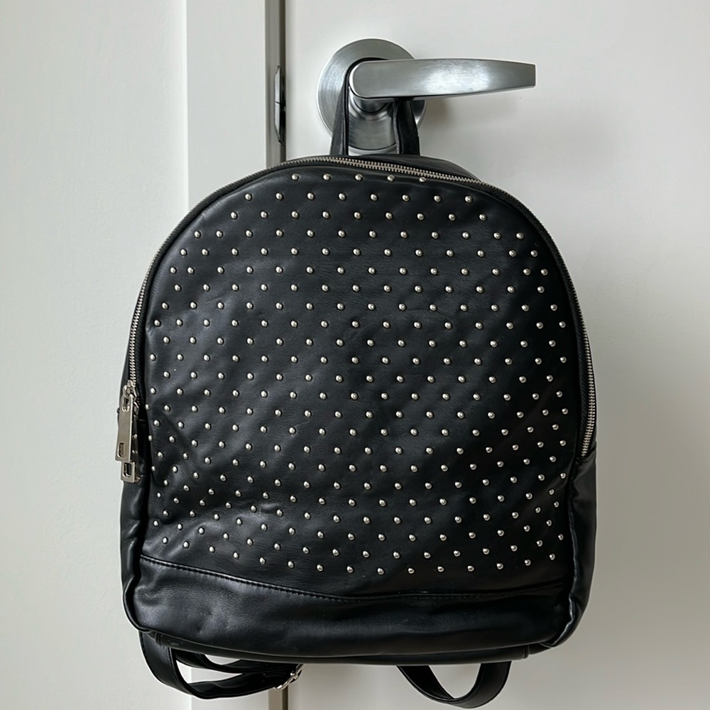 Au Printemps de Paris backpacks